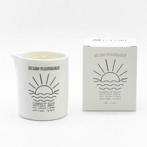 Intamo Lovely Day Massage Candle - Coffee Sandalwood Cedar